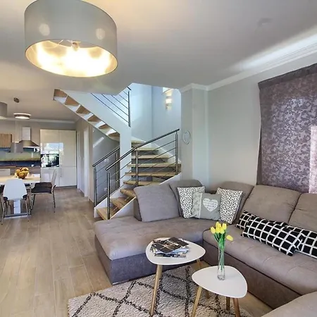 Mit Privatpool Fuer 8 Personen Ca 120 Qm In Mugeba, Istrien Istrische Riviera Holiday home Mugeba